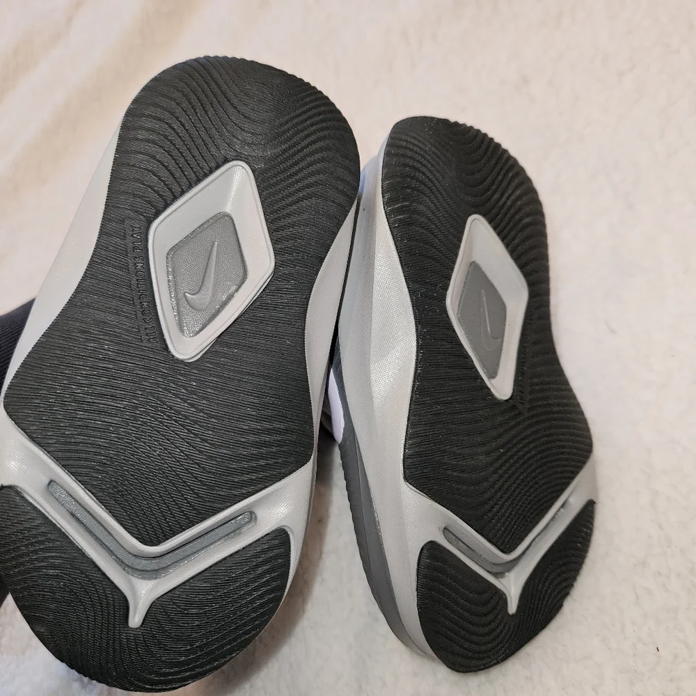 Nike Kids Binzie  Boots Size 6C